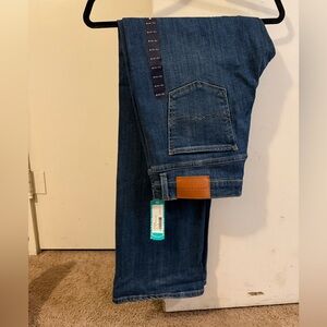 Lucky Brand Women's Blue Straight Leg Jeans